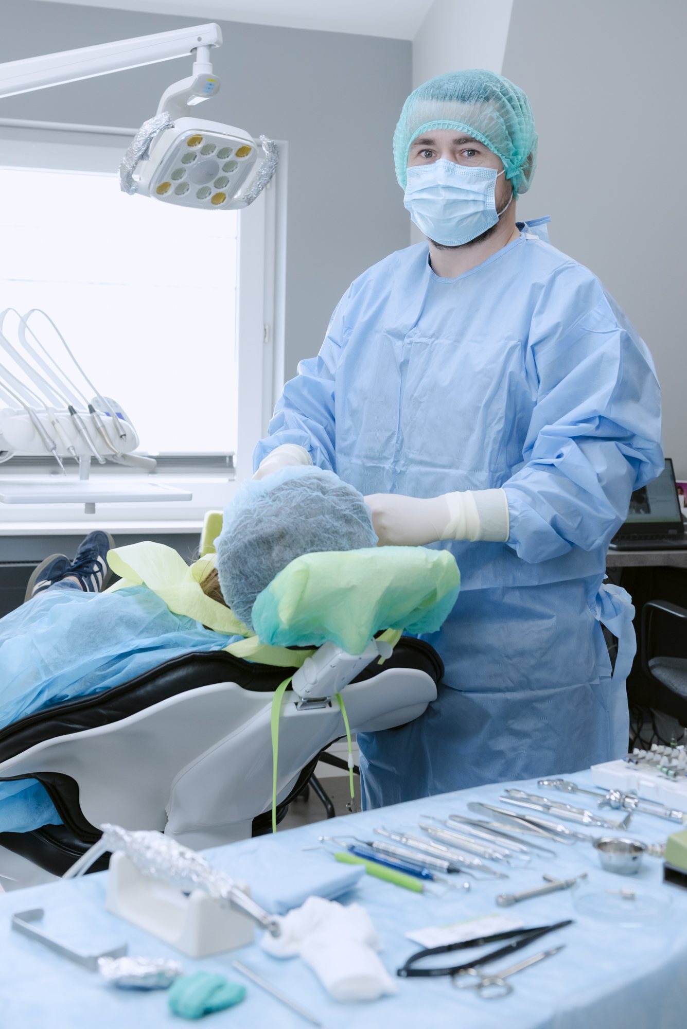Paweł Kozak – lekarz stomatolog w gabinecie NB Dental Clinic
